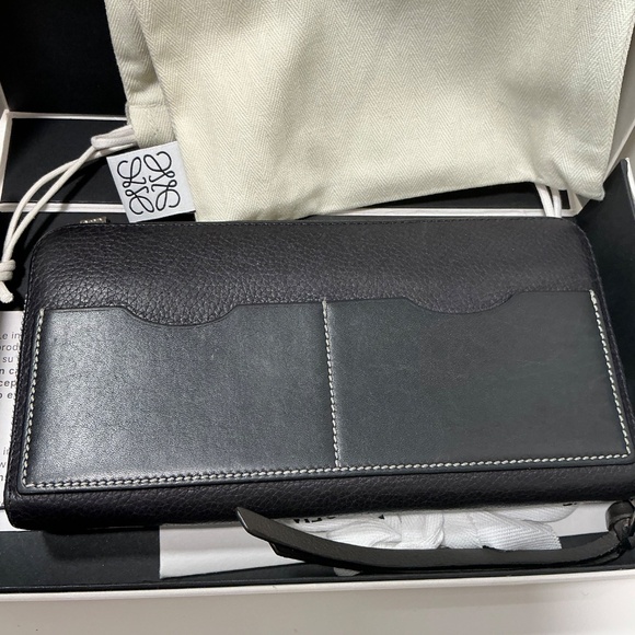 Loewe Navy leather zip wallet - Picture 3 of 11